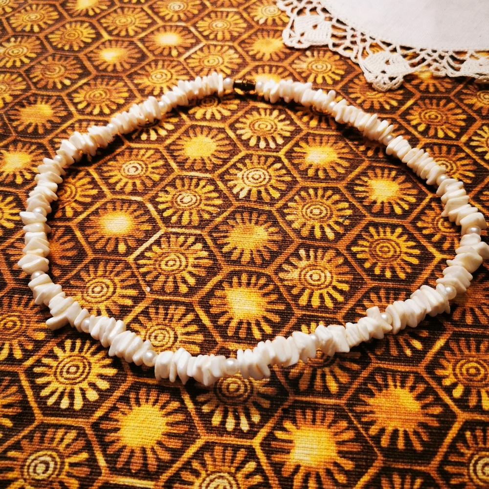 Vintage Puka Shell and Faux Pearl Choker Necklace